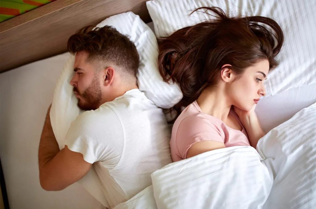 Tại sao nhiều cặp đôi yêu lâu lại “chán chuyện ấy”?